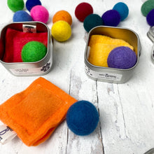 Load image into Gallery viewer, Wholesale Catnip Filled Ravioli and Felted Meatball Cat Toy Gift Set